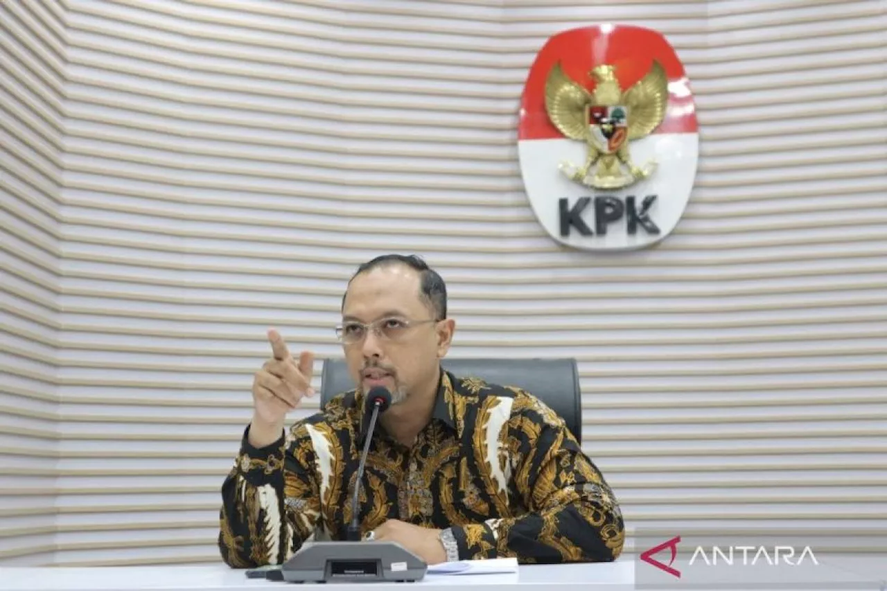 KPK periksa politikus Alexius Akim terkait pencarian Harun Masiku