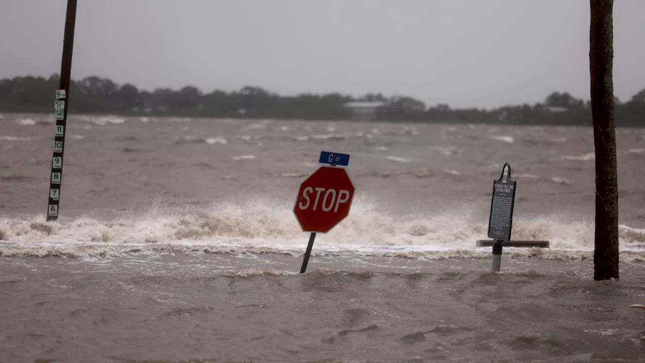 Tempête Debby: au moins quatre morts et des risques d'inondations 'catastrophiques' aux États-Unis