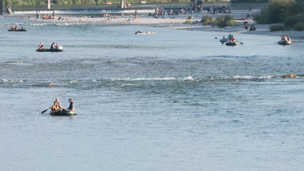 München: Polizei erwischt viele Betrunkene auf der Isar in Booten