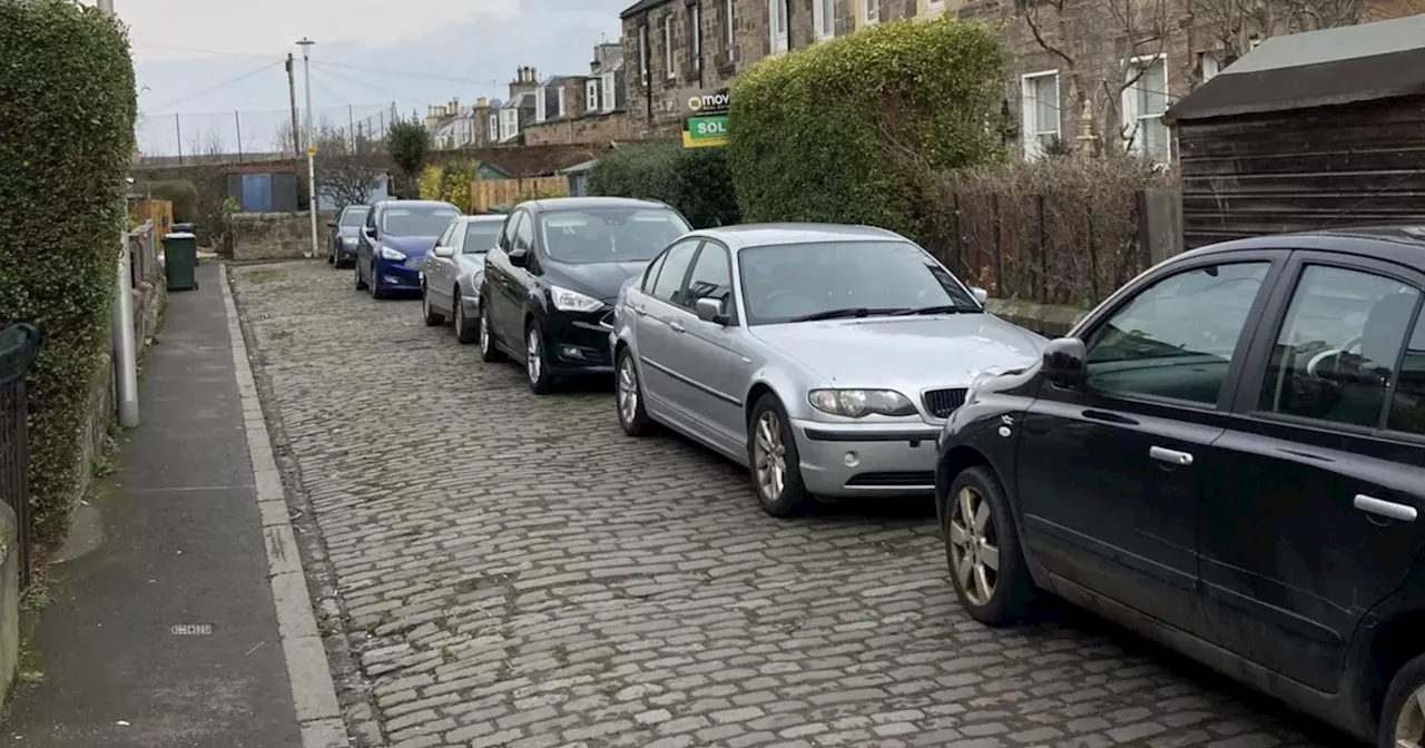 Inside plush Edinburgh street where neighbours locked in dispute over a driveway