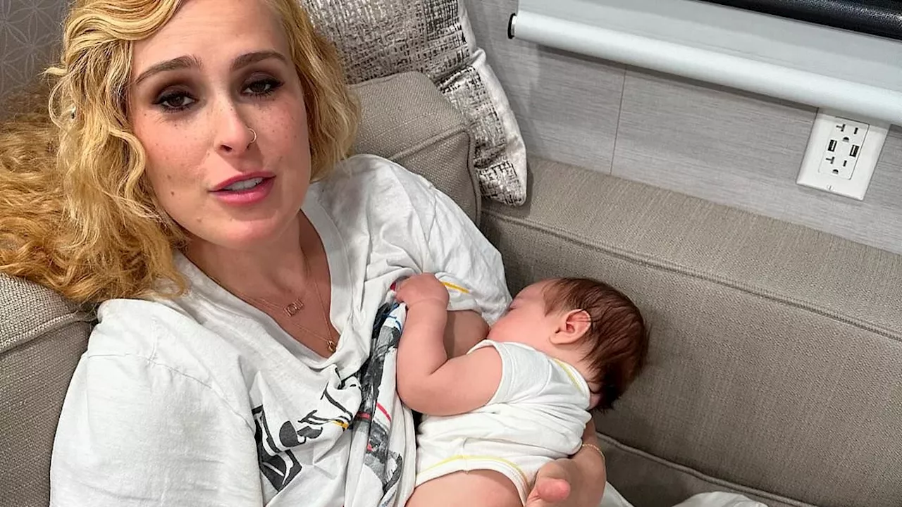 Rumer Willis bares her bosom as she nurses daughter Louetta in honor of World Breast Feeding Week:...