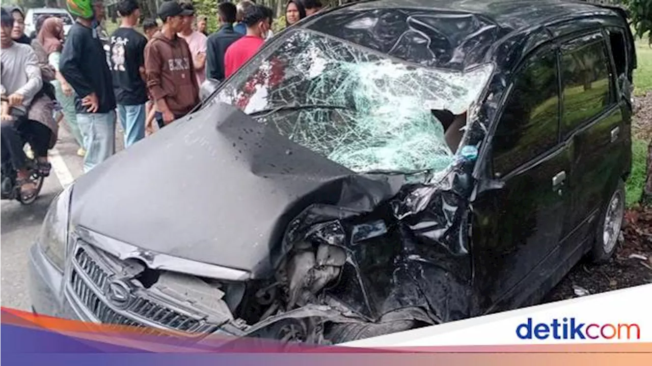 Mobil Tabrak Motor Saat Hindari Jalan Rusak di Sergai, Sekeluarga Tewas