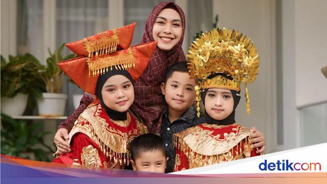 Oki Setiana Dewi Tinggalkan Si Bungsu di Indonesia dengan Ayah Demi Kebaikan