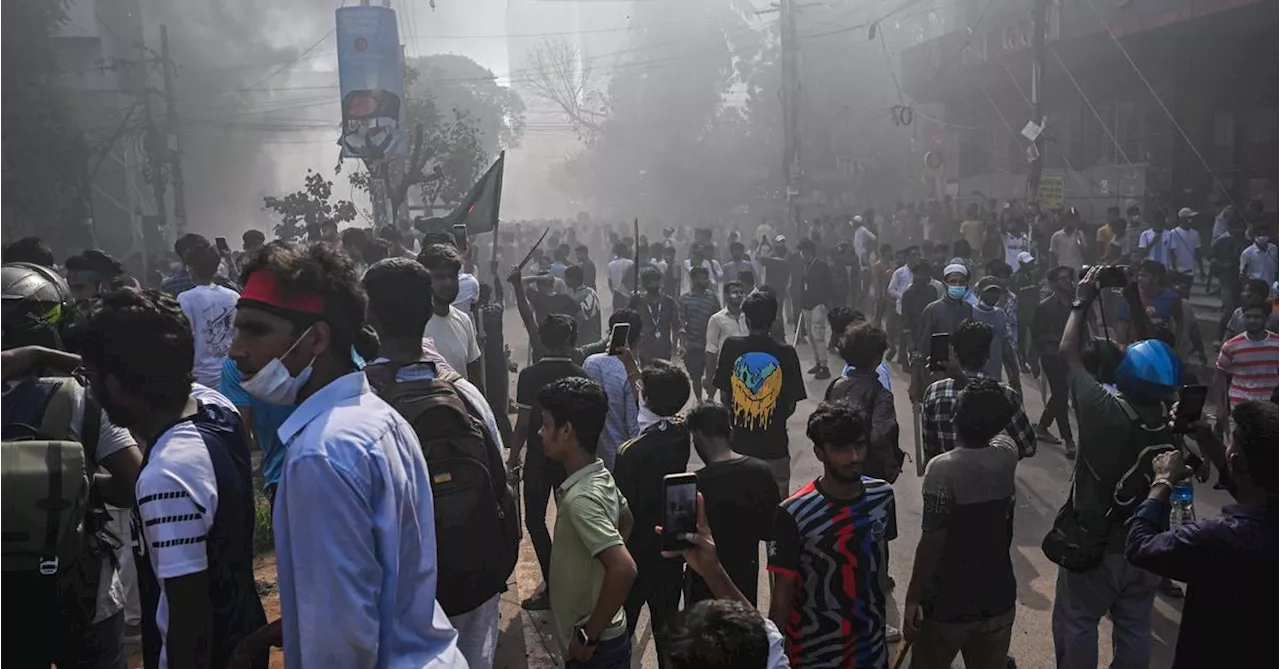 300 Tote bei Protesten: Bangladeschs Premierministerin Hasina offenbar nach Indien geflohen