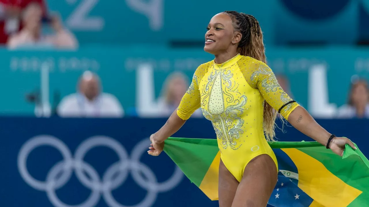 Rebeca Andrade ultrapassa 800 mil reais em premiação por medalhas nas Olimpíadas