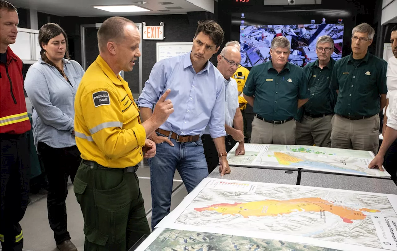 Trudeau meets officials, evacuees following Jasper wildfire