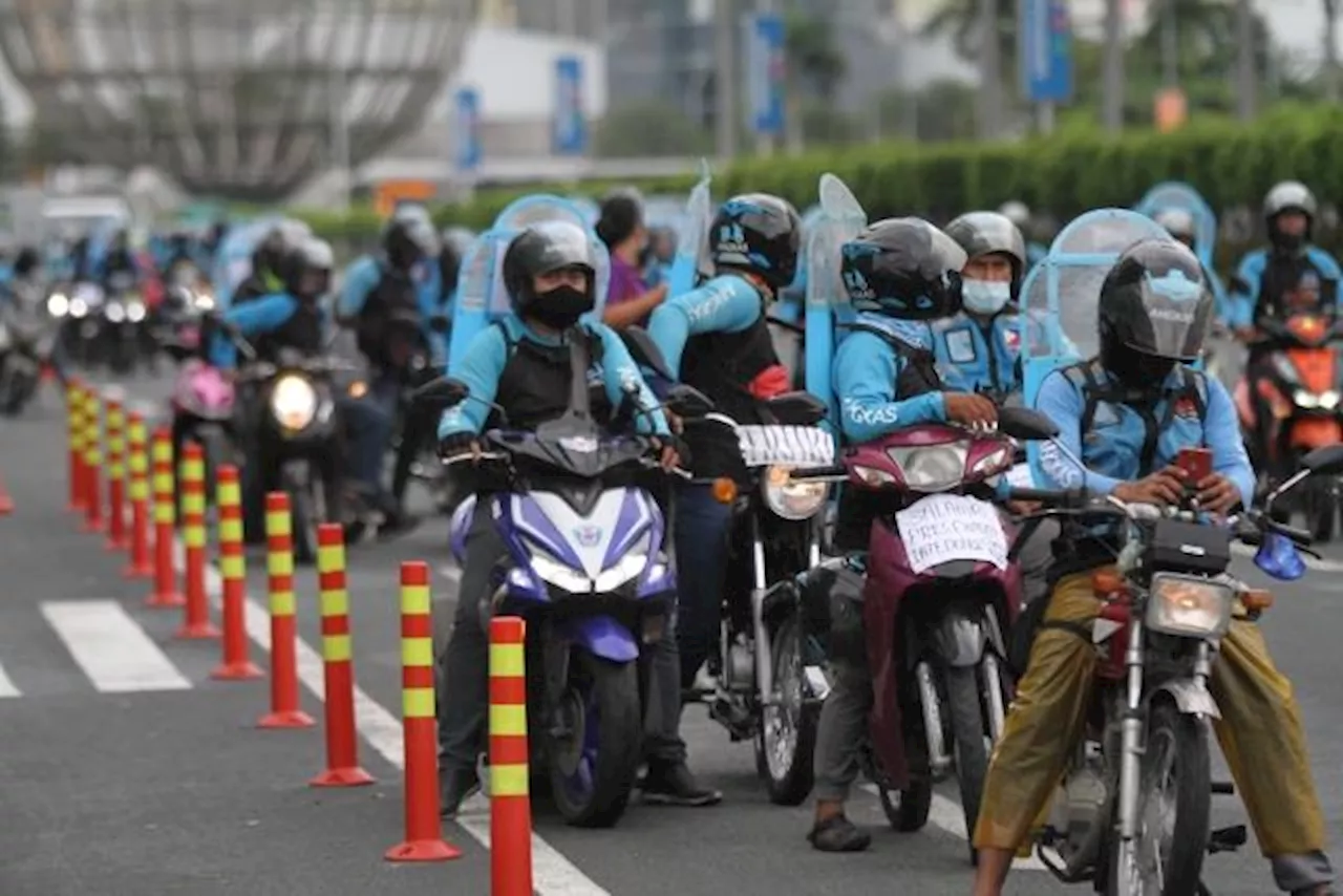 SSS, Angkas ink MOA to have 30,000 partner bikers covered by social benefits