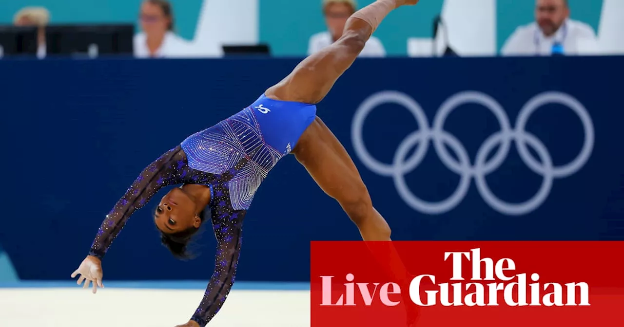 Olympic gymnastics: Simone Biles goes for gold on floor after beam fall