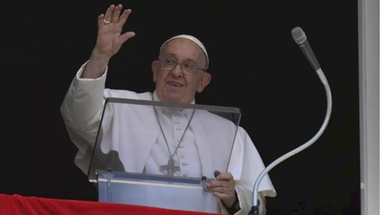 Pope encourages taking the path of charity for fulness of life