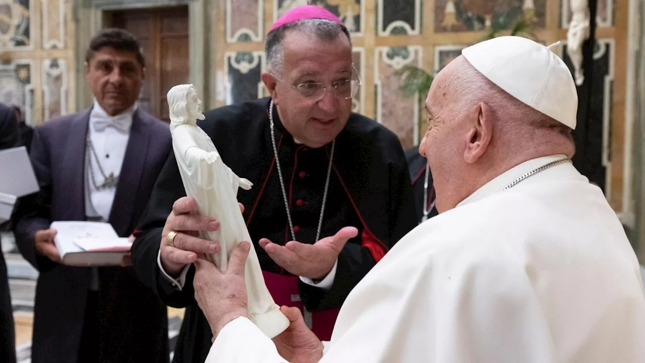 Pope to Spanish seminarians: 'Follow the example of St. John Vianney'