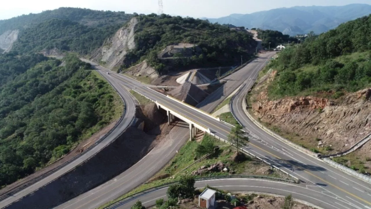 Anuncian 93% de avance de la nueva autopista Oaxaca-Istmo; prevén terminarla a finales de agosto