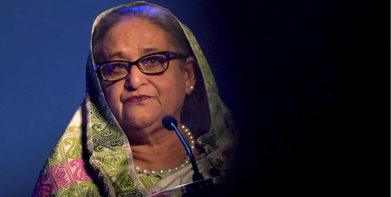 La prima ministra del Bangladesh si è dimessa e ha lasciato il paese