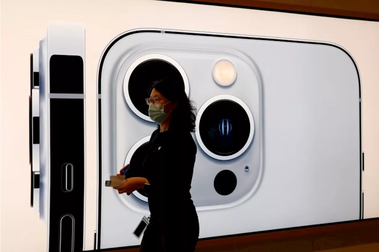 Les actions fluctuent à midi : Apple, Nvidia, Intel, Coinbase, Moderna en baisse