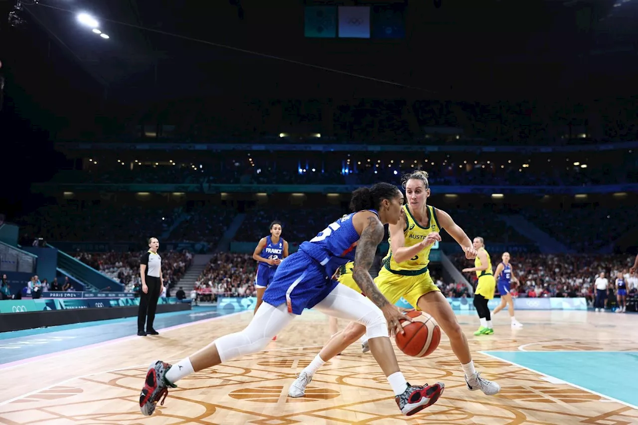 Basket: premier accroc pour les Bleues, battues par l'Australie avant l'Allemagne en quarts