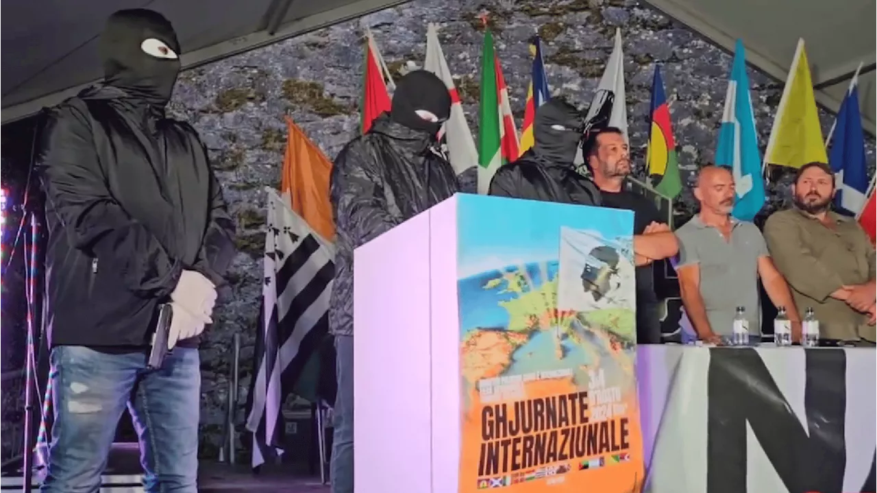 En Corse, un commando du FLNC fait irruption lors d'un rassemblement d'indépendantistes