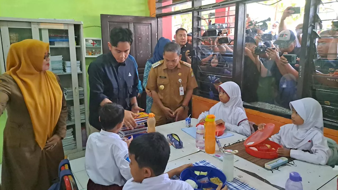 Gibran: Menu Makan Siang Bergizi dan Susu untuk Siswa Sudah Sesuai Arahan Ahli Gizi