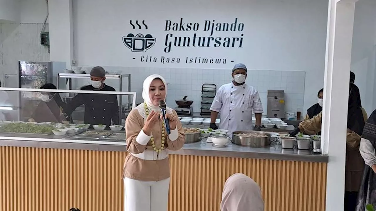 Bakso Djando Guntursari, Bakso Djando Pertama di Kota Bandung