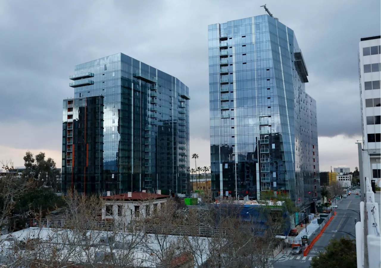 More default notices jolt troubled San Jose residential highrise