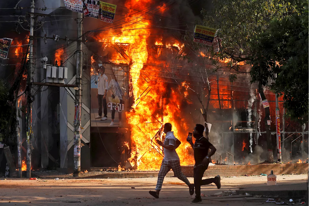 Prime Minister Sheikh Hasina resigns and leaves Bangladesh, ending 15-year rule