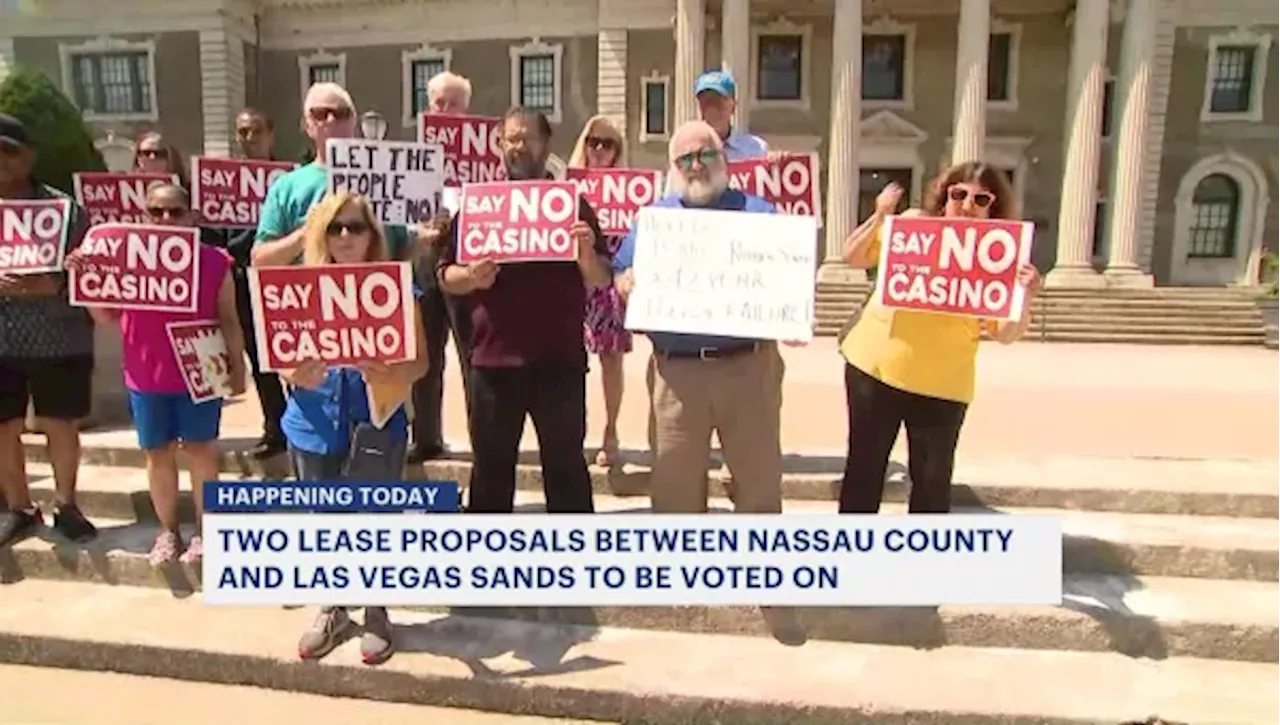 ‘Say No to the Casino’ rally takes place ahead of Nassau Legislature meeting