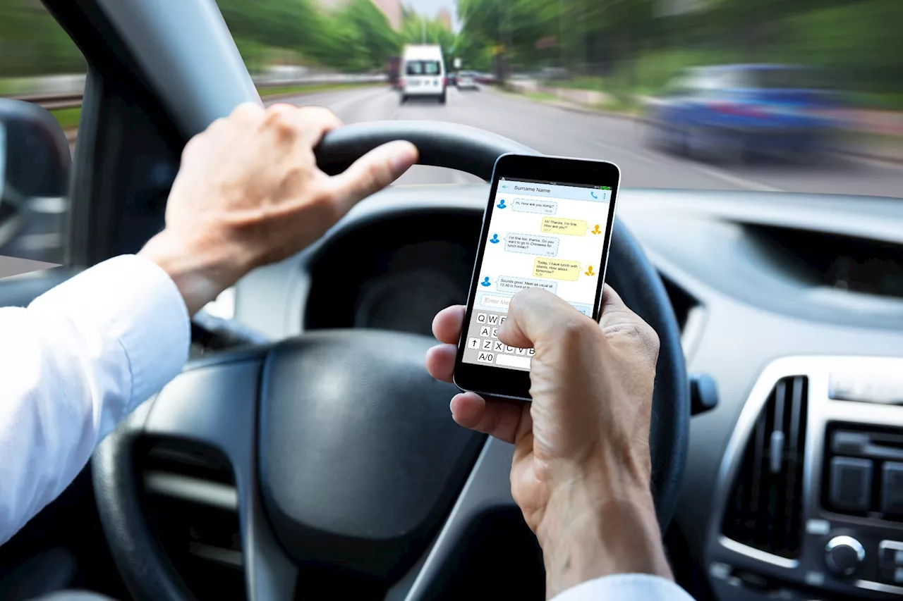 Behavioral interventions reduce distracted driving, promoting safer roads
