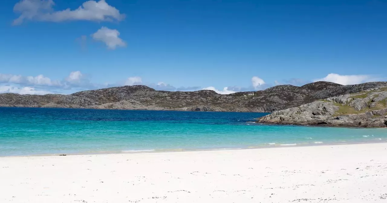 Hidden UK beach is deserted - and looks like it belongs in Caribbean