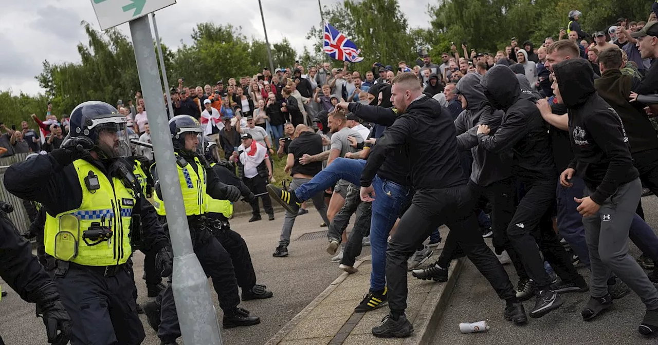 Rechte Exzesse in England zeigen Parallelen zu Deutschland