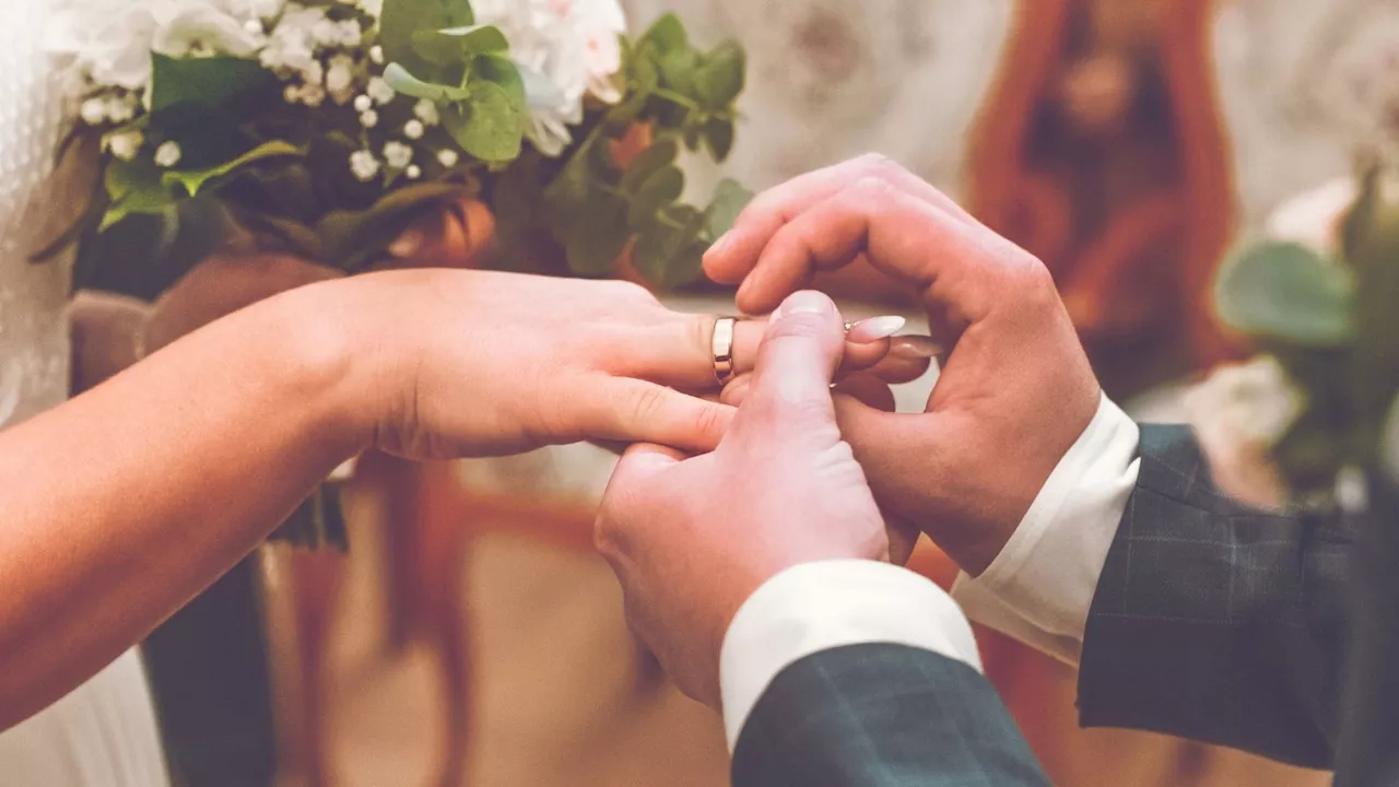 Miss Manners: Was it rude to expect gifts at our destination wedding?