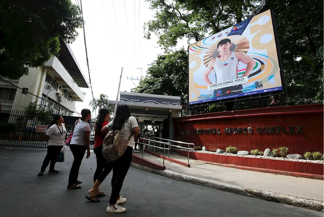 ‘Hero’s parade’ awaits Olympic champion Carlos Yulo in hometown Manila