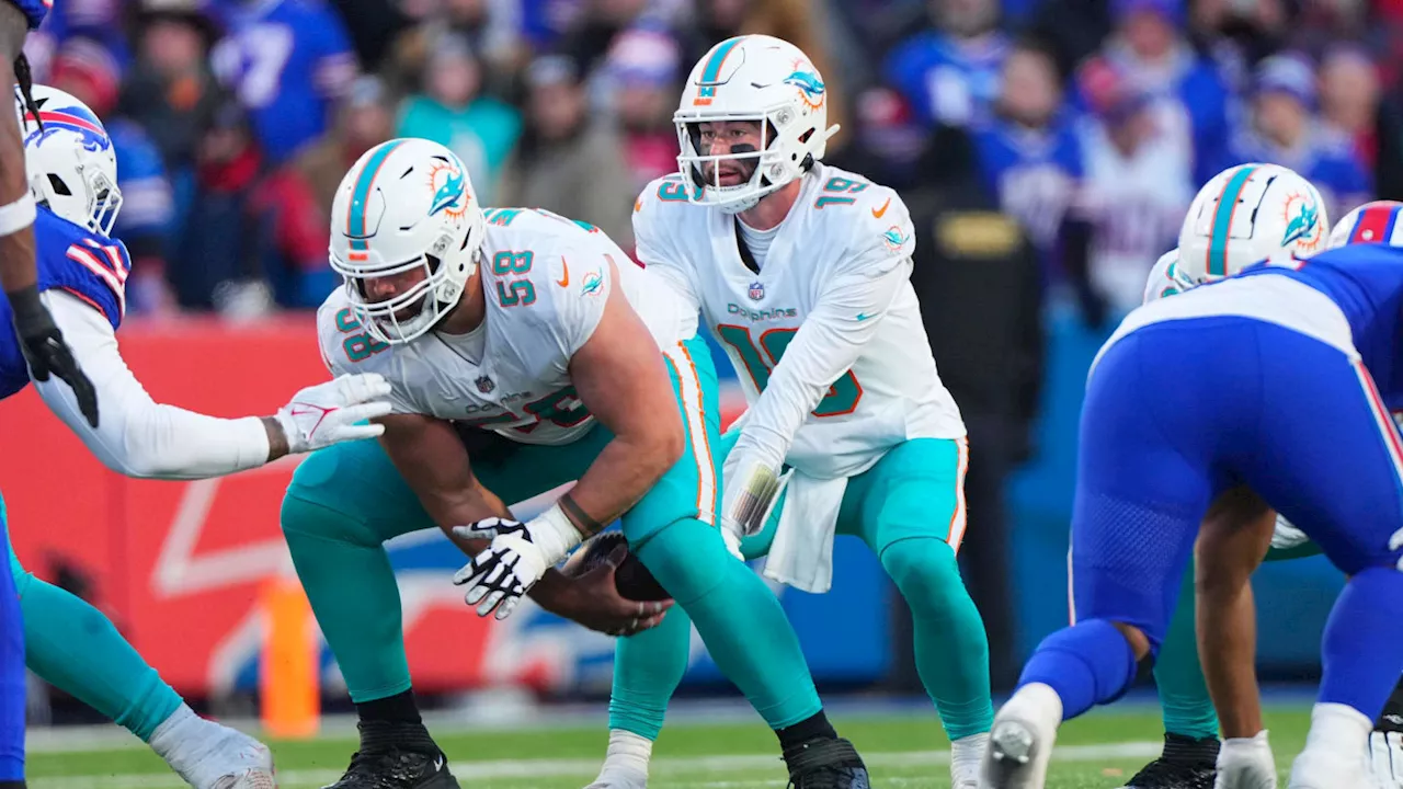 Baltimore Ravens Host Former Dolphins Center For Visit