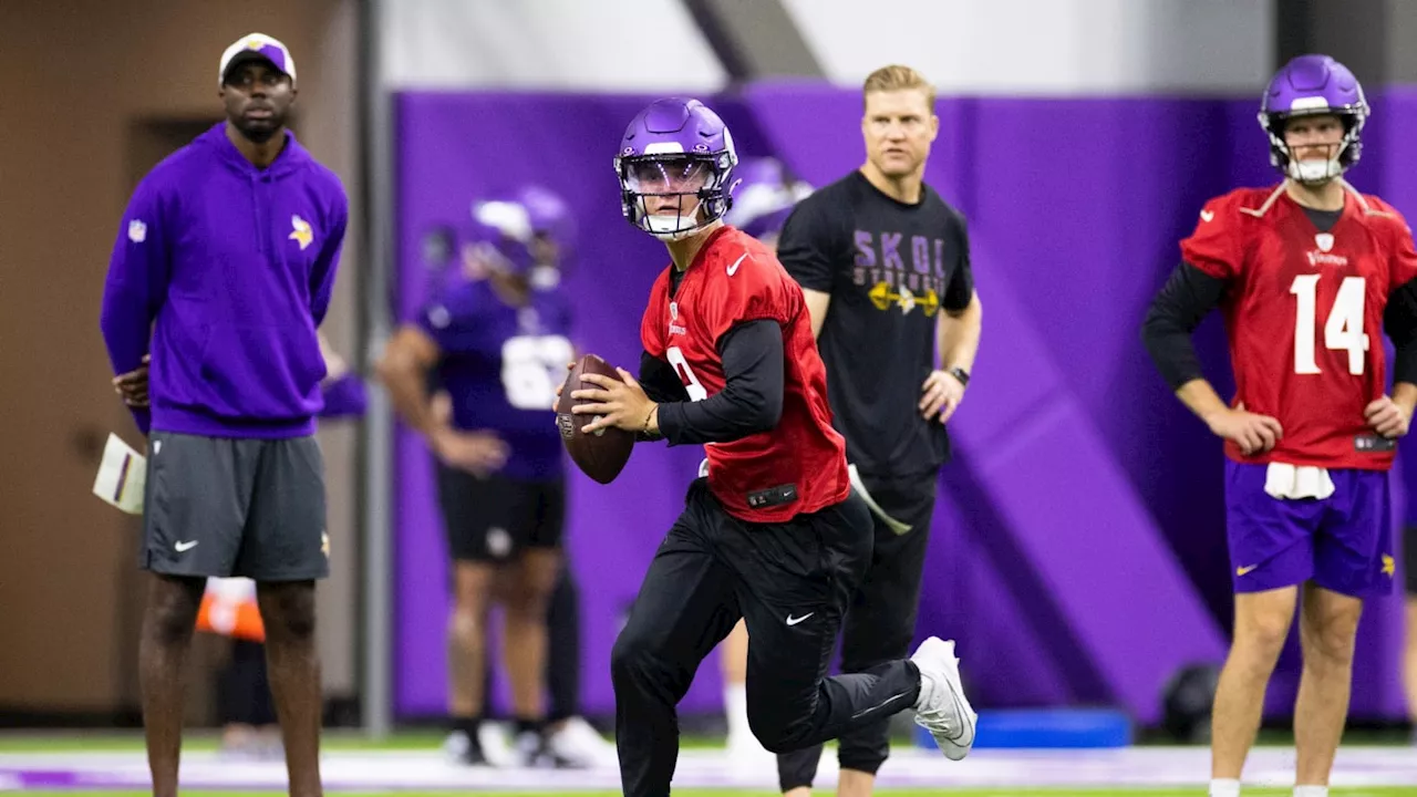 Justin Jefferson describes difference between Vikings QBs Sam Darnold, J.J. McCarthy