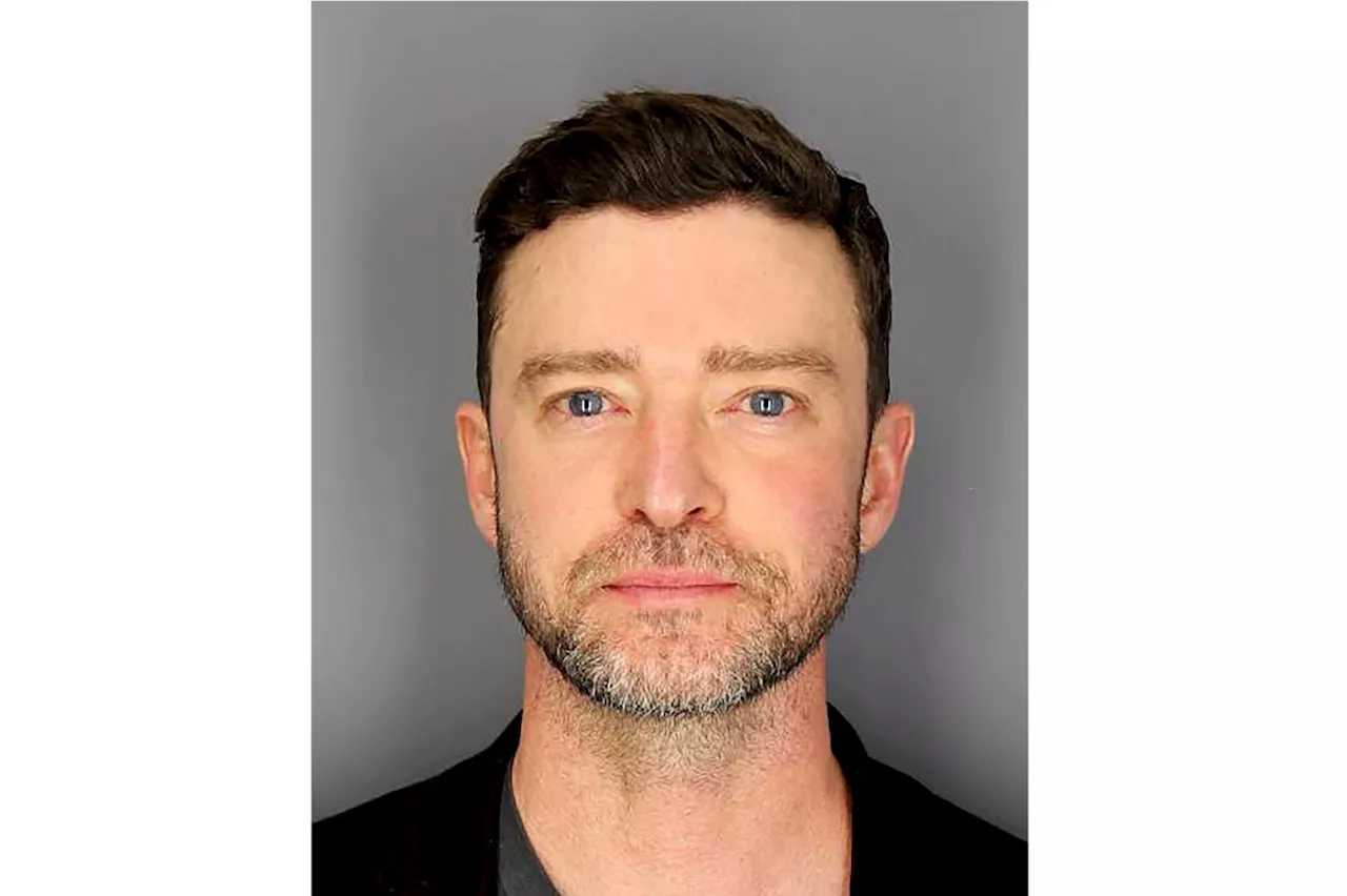 Justin Timberlake's license suspended at DWI hearing, pleads not guilty