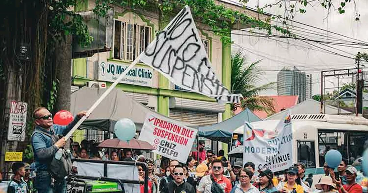 Cebu transport groups hold ‘unity walk’ to oppose PUVMP suspension