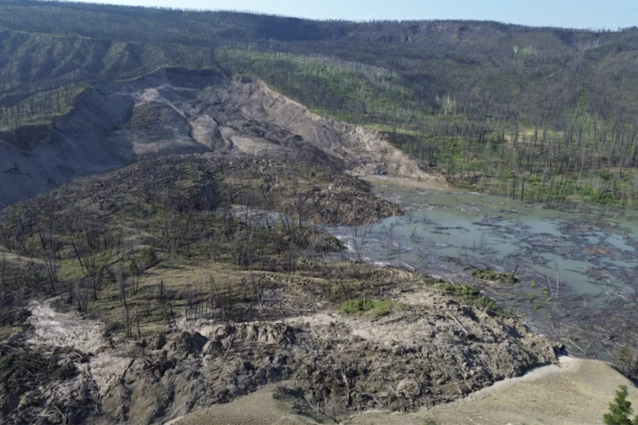 Water could start going over Chilcotin River landslide late Sunday, early Monday: officials