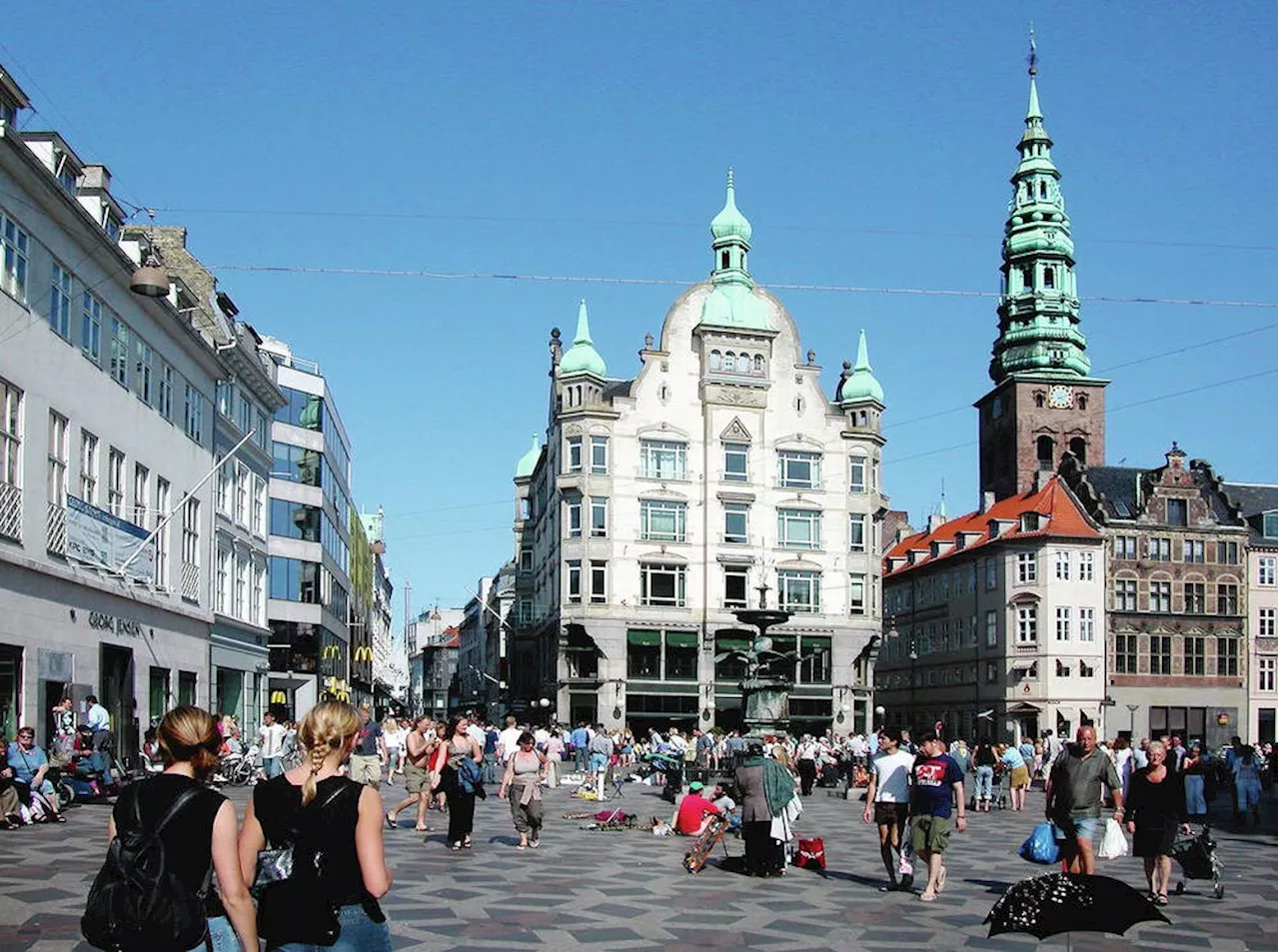 Rick Steves: Copenhagen streets offer little details of everyday life