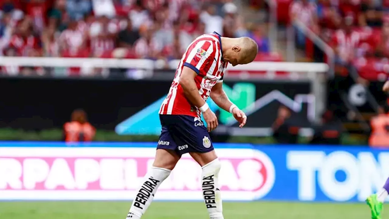 Chicharito Hernández causa baja previo al juego entre Chivas y LA Galaxy