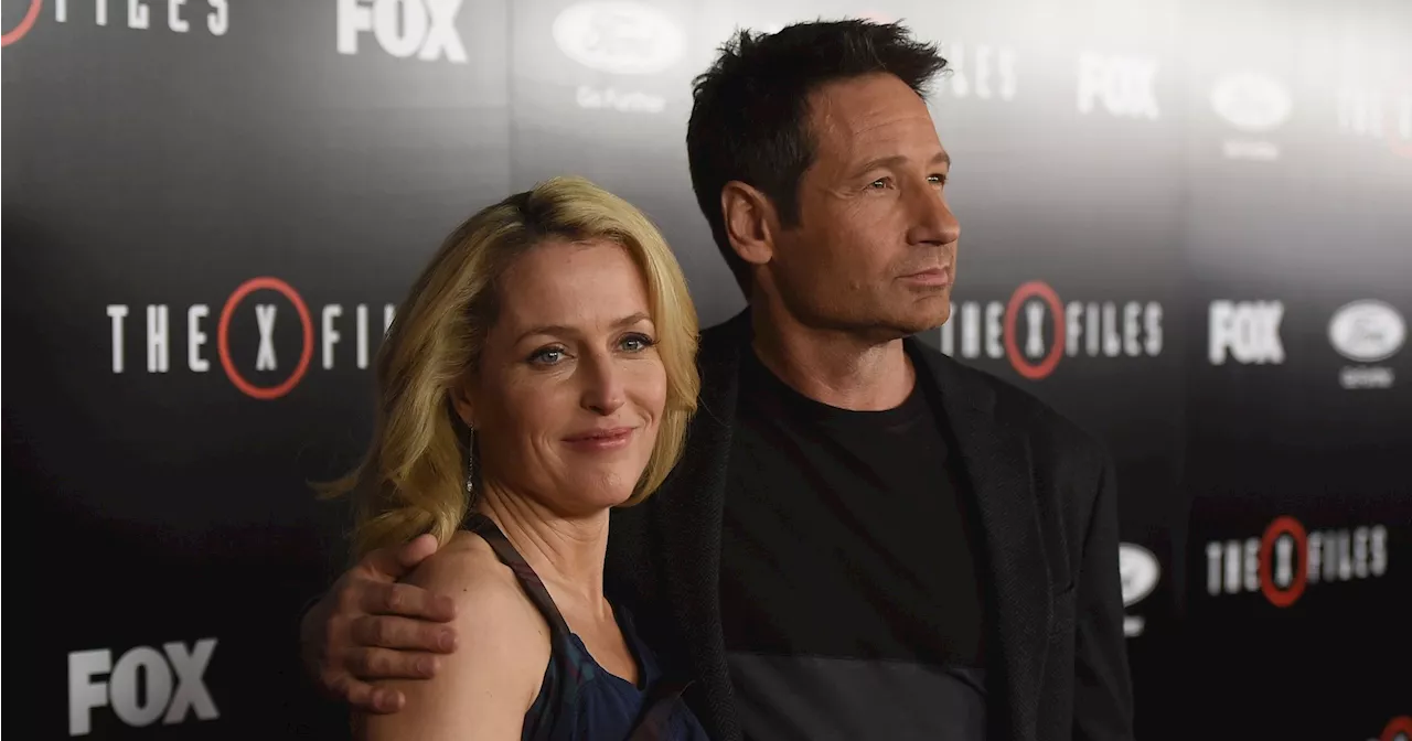 Gillian Anderson Explains 1997 Emmys Kiss With David Duchovny