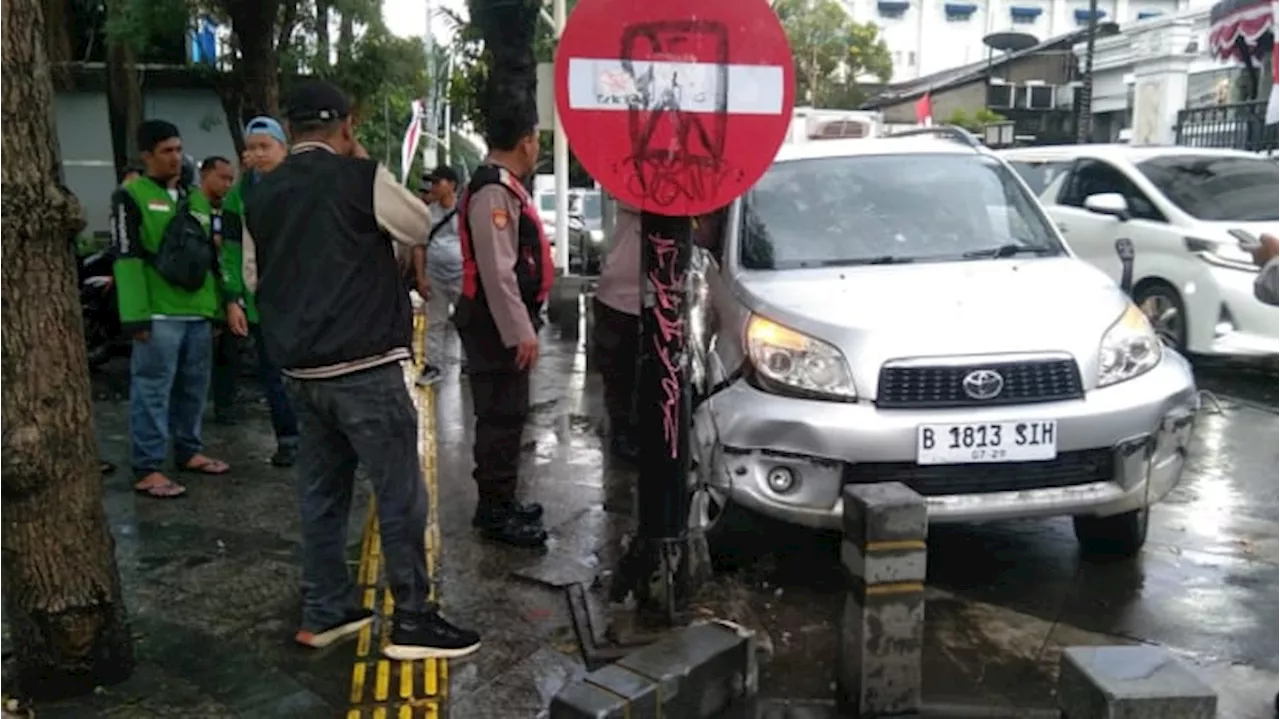 Kronologi Versi Polisi soal Bocah 9 Tahun Bawa Kabur Mobil Hingga Tabrak Tiang Lampu Merah