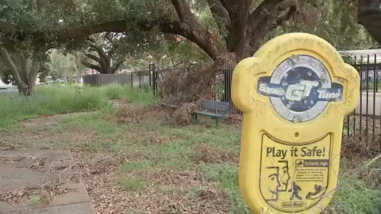 Run-down HISD park in northeast Houston neighborhood causing problems for years, couple says