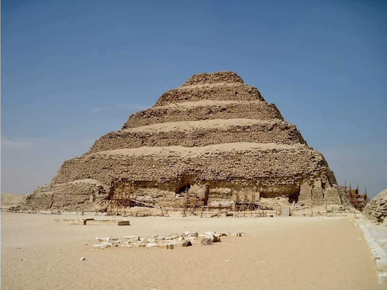 La più antica piramide egizia costruita con un ascensore d'acqua