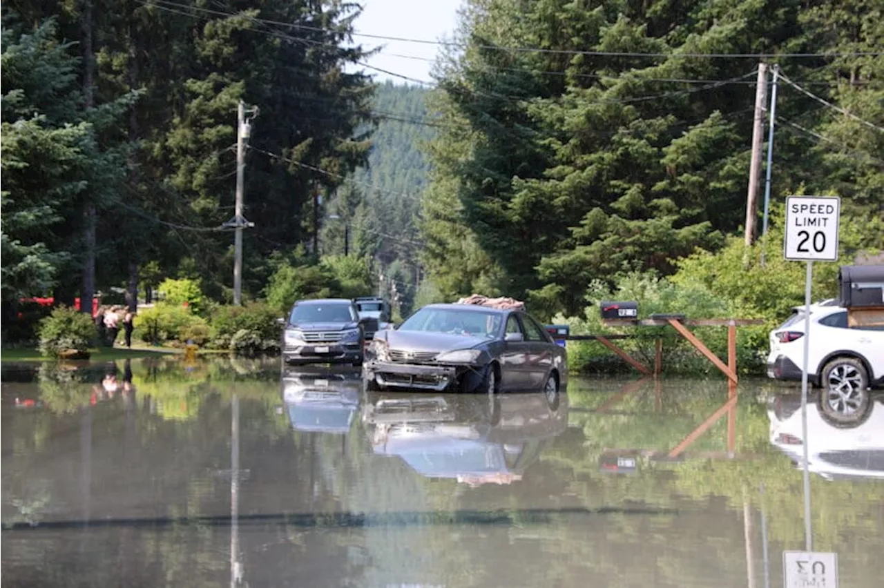 Mendenhall River neighbors recount narrow escapes after record-breaking flood hits Juneau