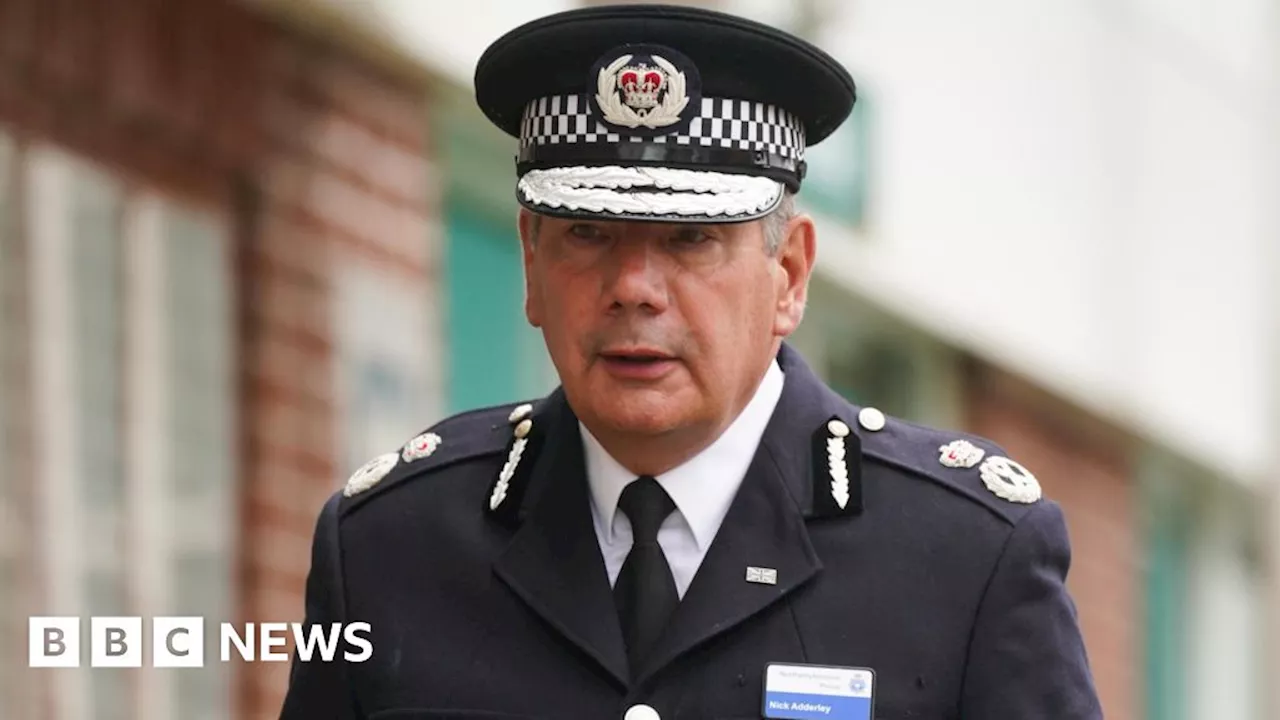 Northants: Vetting of sacked police chief failed, inquiry finds