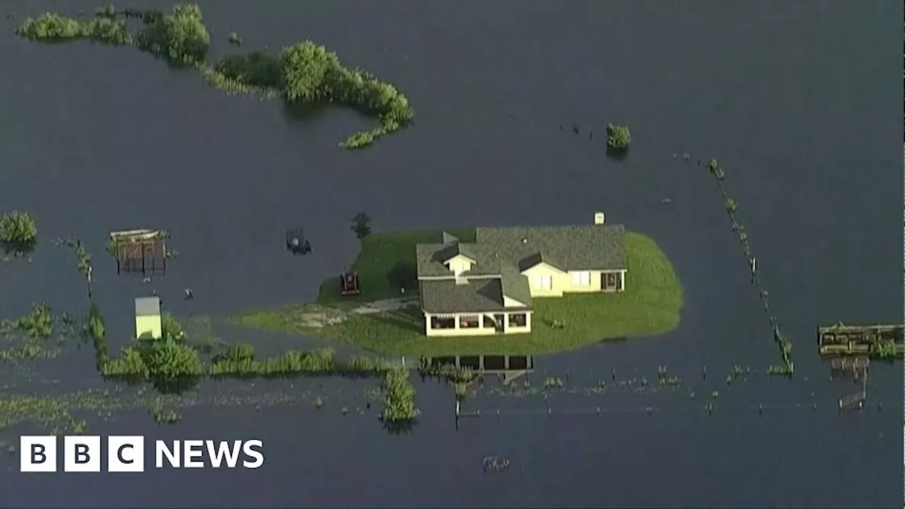 Tropical Storm Debby floods streets in Florida