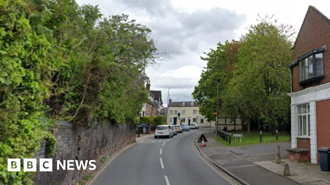 Shrewsbury 'open for business' amid urgent work to wall