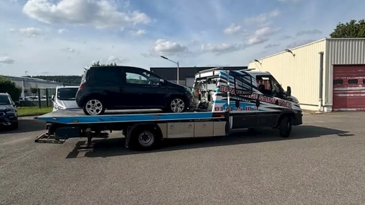 Une Twingo flashée à 180 km/h par les gendarmes, le jeune conducteur repart à pied