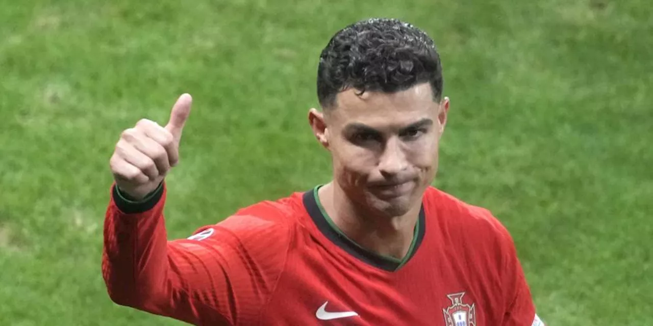 Libur Telah Usai, Ronaldo Balik ke Al Nassr: Kembali ke Tempat Asalku!