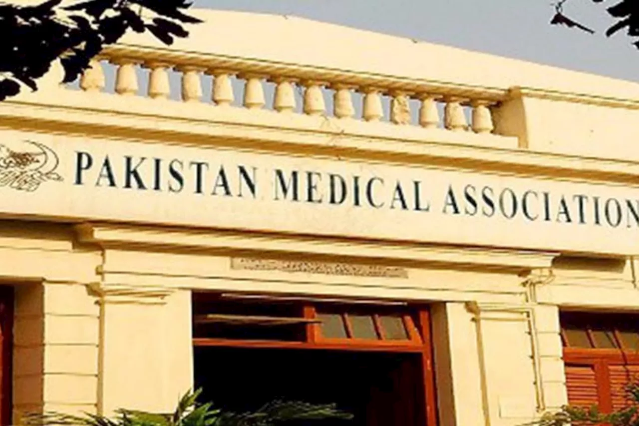 PMA strongly condemns govt’s plan to abolish PMDC, HEC