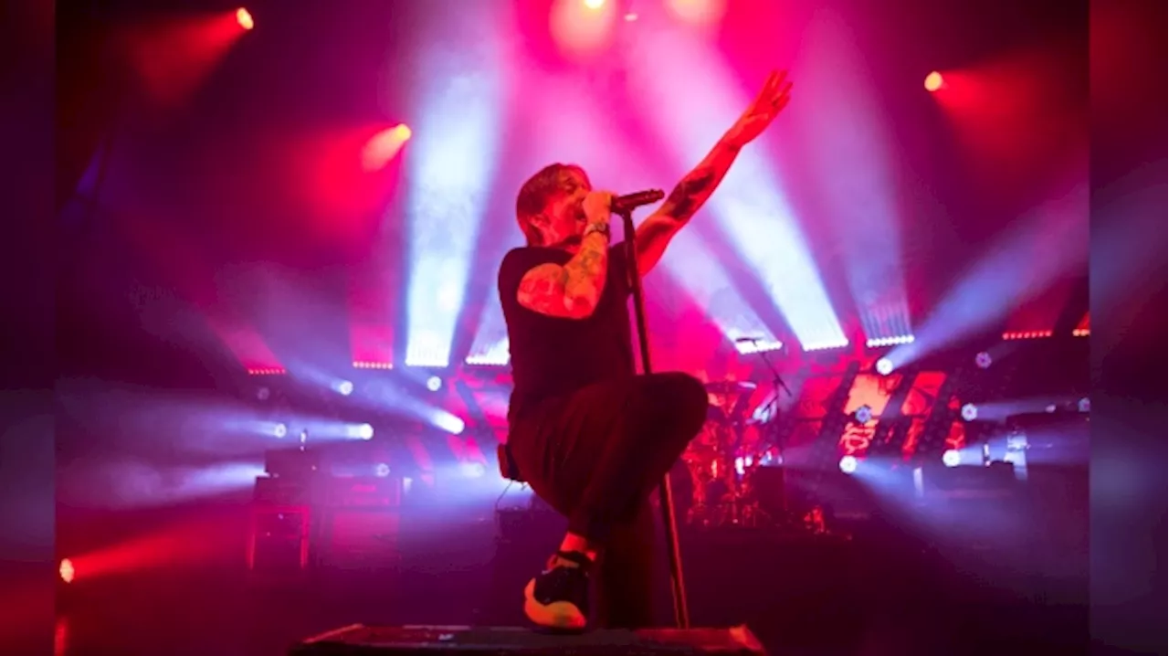 Thousands storm fences at free weekend Billy Talent concert in Port Colborne, Ont.