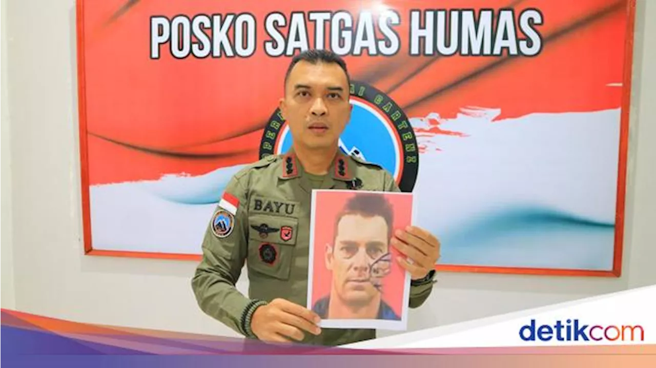 Keji KKB Bunuh Pilot Selandia Baru-Bakar Helikopter Korban di Mimika