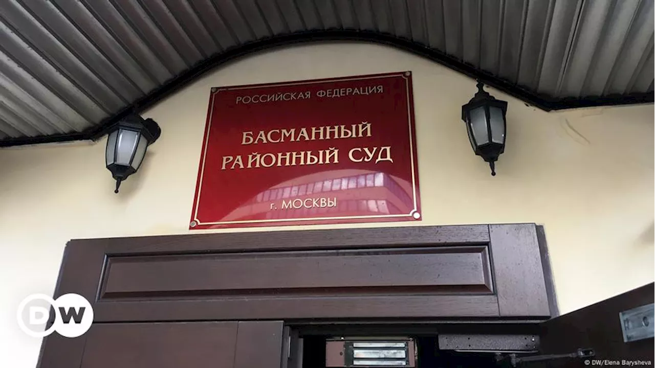 Журналисту Колезеву заочно дали 7,5 года за 'фейки' об армии